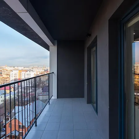 Lux Avalon * Leopoli