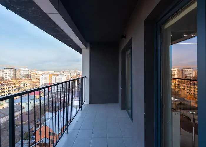 Lux Avalon * לבוב